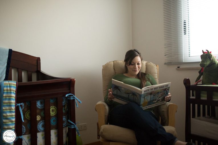 Maternity photographer Lyndsay Curtis photographs pregnant Brittny in her son's nursery at NAS Sigonella, Sicily| www.lyndsaycurtis.com