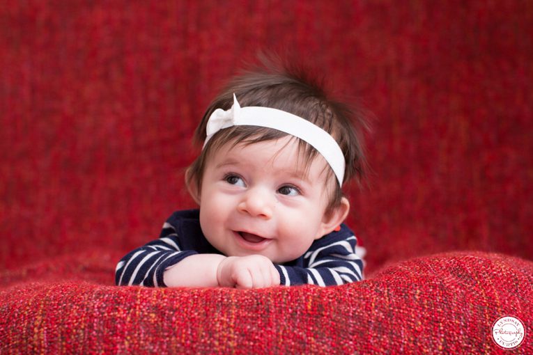 Baby photographer Lyndsay Curtis photographs 3-month old Parker's in-studio milestone session| www.lyndsaycurtis.com