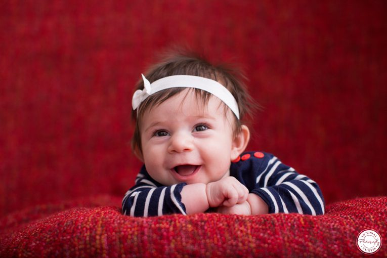 Baby photographer Lyndsay Curtis photographs 3-month old Parker's in-studio milestone session| www.lyndsaycurtis.com
