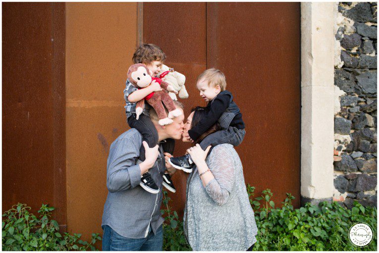 Family photographer Lyndsay Curtis photographs the Crowder's and their two children in Sicily, Italy | www.lyndsaycurtis.com