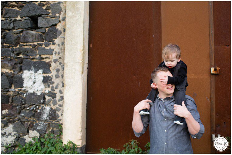 Family photographer Lyndsay Curtis photographs the Crowder's and their two children in Sicily, Italy | www.lyndsaycurtis.com