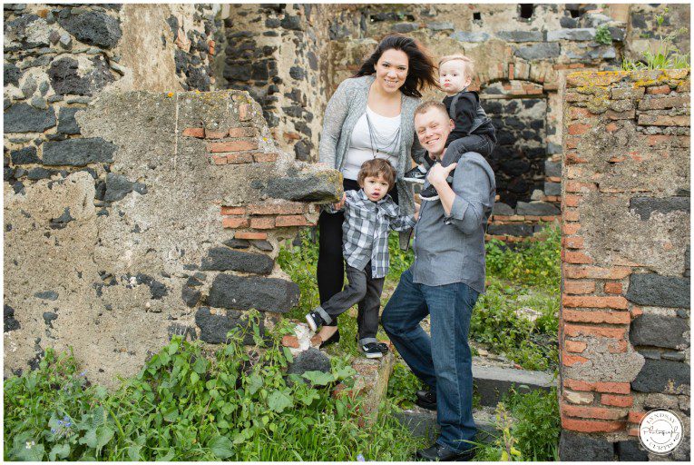Family photographer Lyndsay Curtis photographs the Crowder's and their two children in Sicily, Italy | www.lyndsaycurtis.com