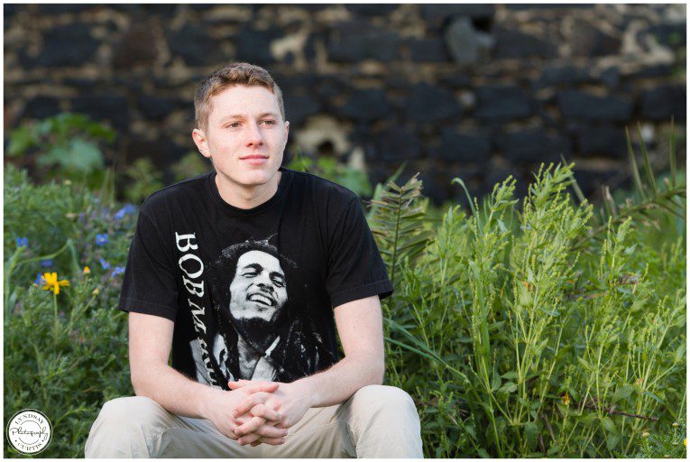 Portrait photographer Lyndsay Curtis photographs Class of 2015 Senior Zane with his guitar in Sicily, Italy | www.lyndsaycurtis.com