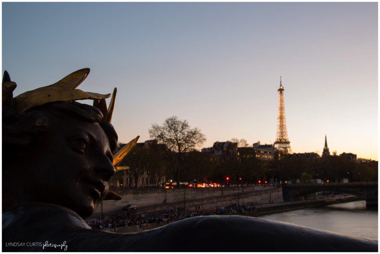 Travel photographer Lyndsay Curtis documents Paris, France at sunset. | www.lyndsaycurtis.com