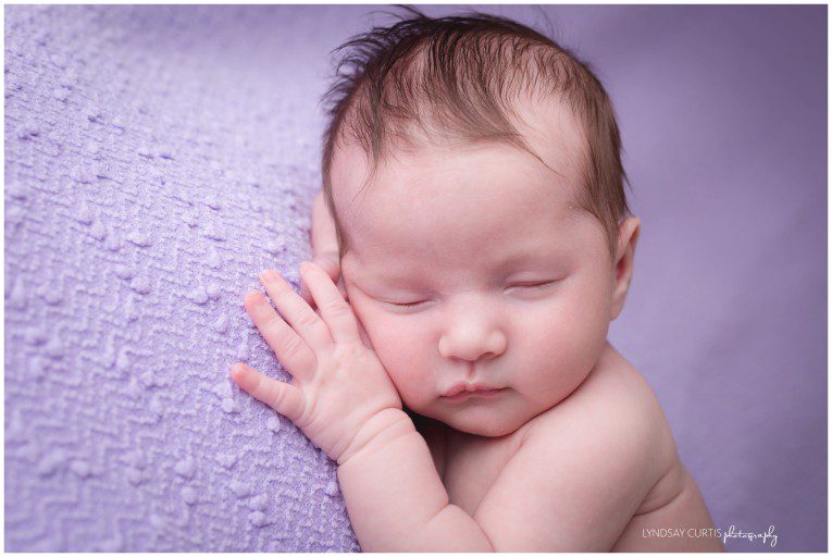 Newborn photographer Lyndsay Curtis photographs 2 week old Kaden Lynn in her home portrait studio. | www.lyndsaycurtis.com