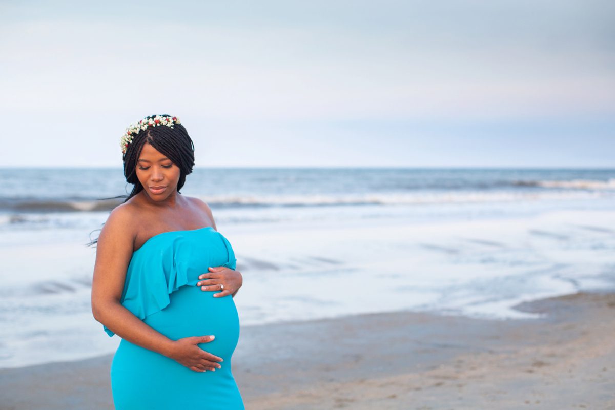 Virginia Beach Oceanfront Maternity Photographer